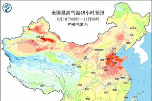 浓眉鼻子被杰伦-格林肘到流血了 肿得通红！哈姆赶紧喊暂停缓缓